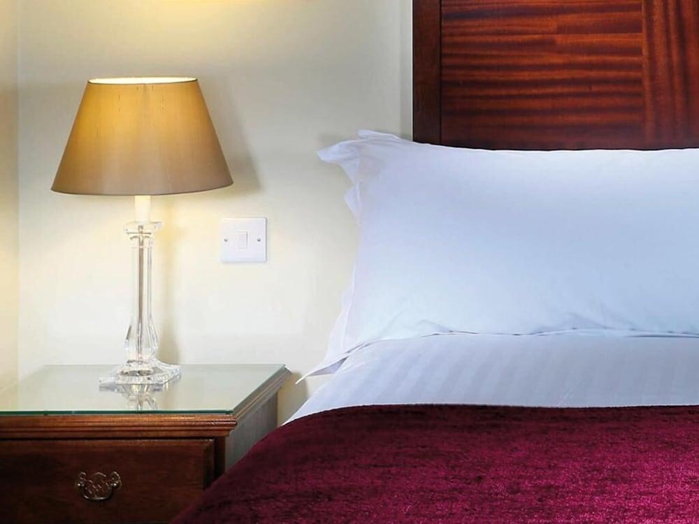 Macdonald Alveston Manor Hotel&Spa Stratford-upon-Avon Exterior foto